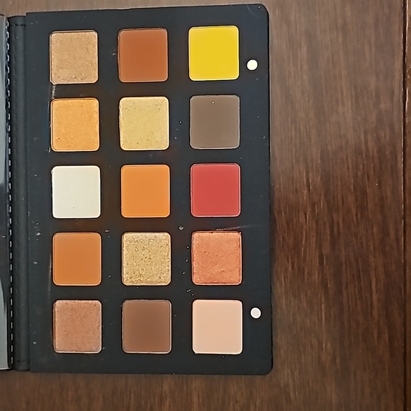 Natasha Denona Sunset Palette. - Picture 3 of 3